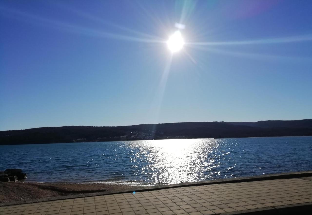 Apartment Sun & Sea 크르크 외부 사진