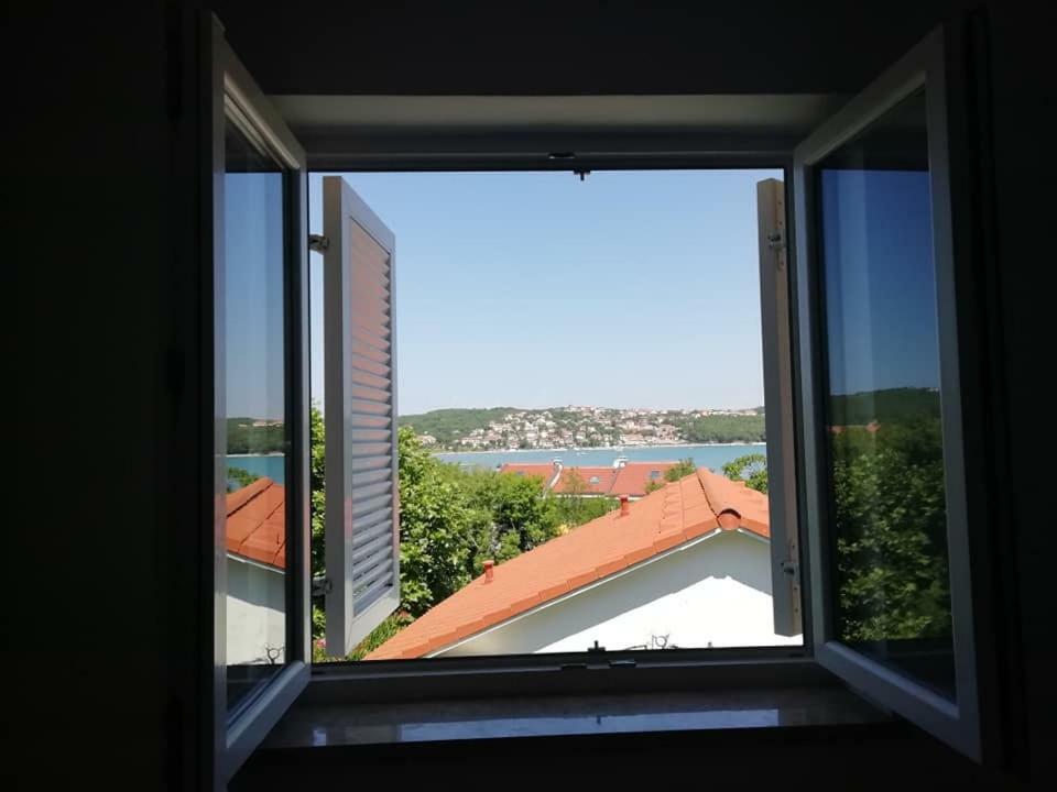 Apartment Sun & Sea 크르크 외부 사진