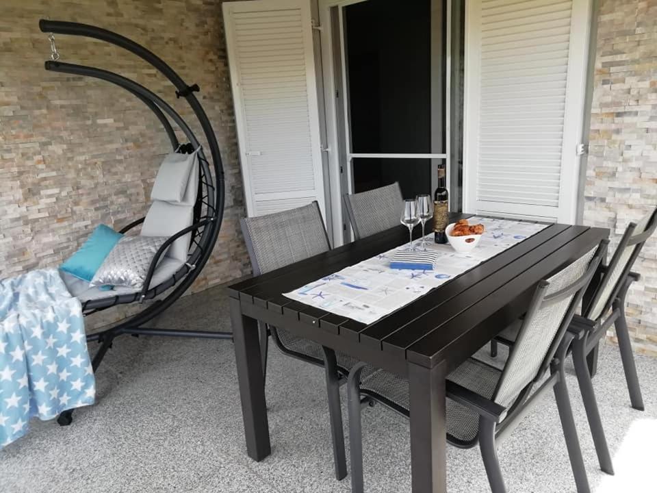 Apartment Sun & Sea 크르크 외부 사진